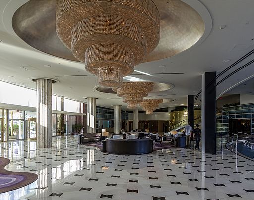 Fontainebleau_Miami_Hotel_Lobby_FL4 s