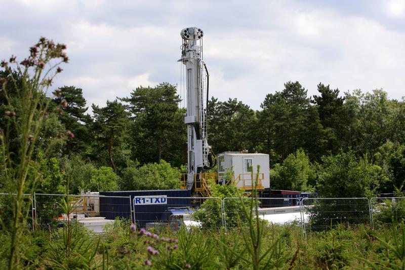 shale gas rig