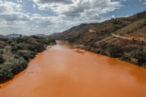 Mariana Disaster: Rio Doce Affected by Mining Dam Collapse Rio Doce verschmutzt nach Dammbruch von Bento Rodrigues