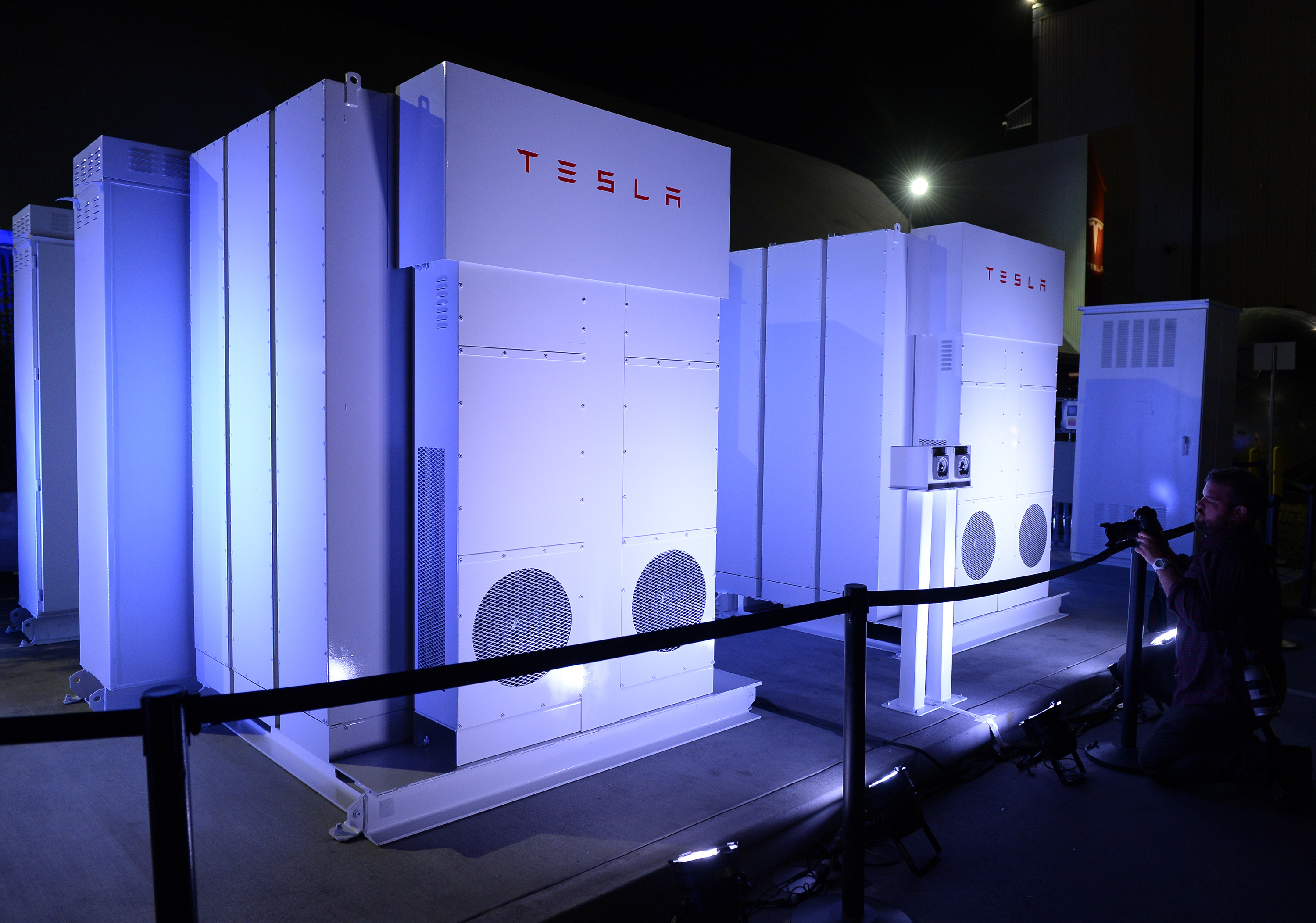 Tesla Unveils New Battery System