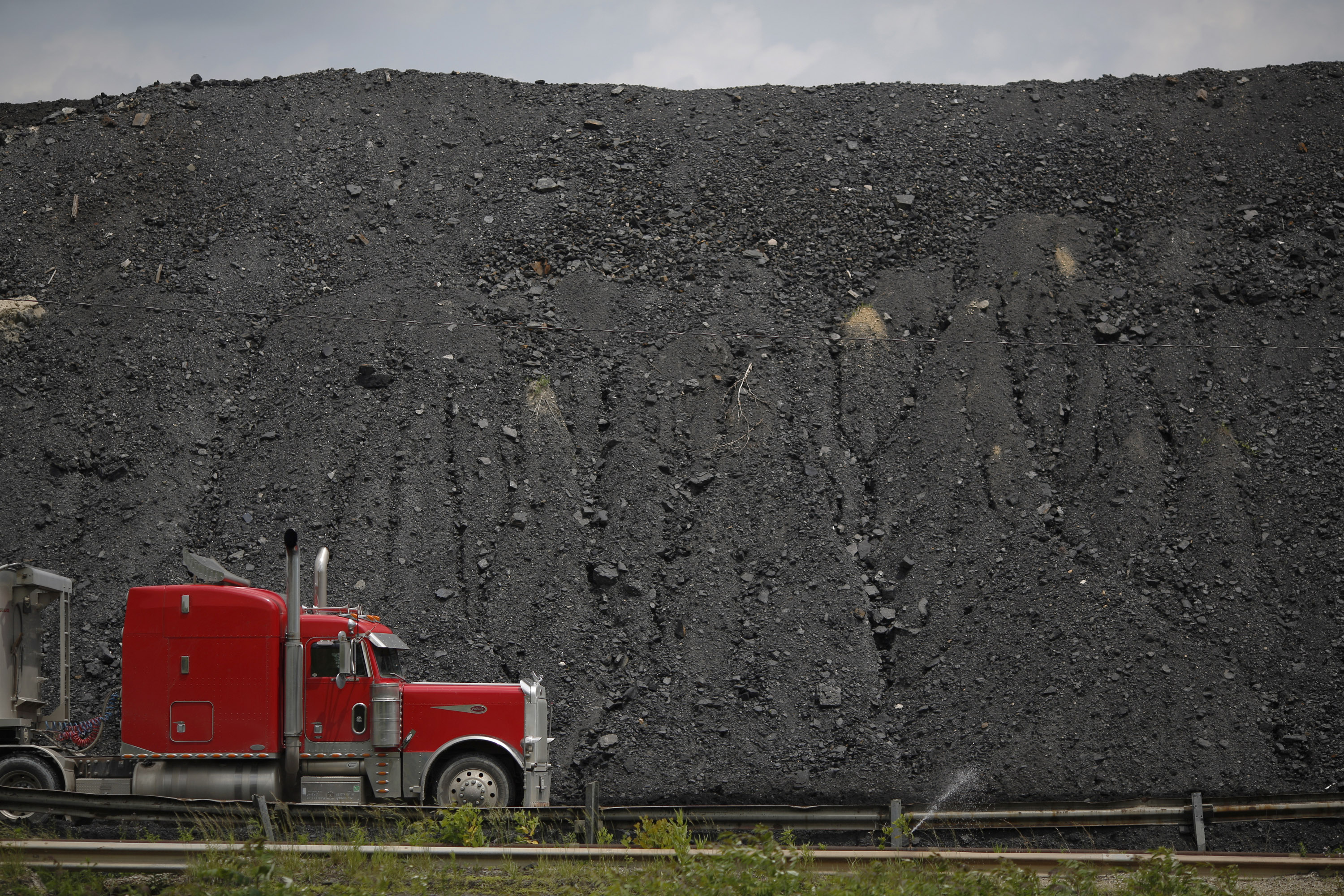 Obama's New Proposed Regulations On Coal Energy Production Met With Ire Through Kentucky's Coal Country